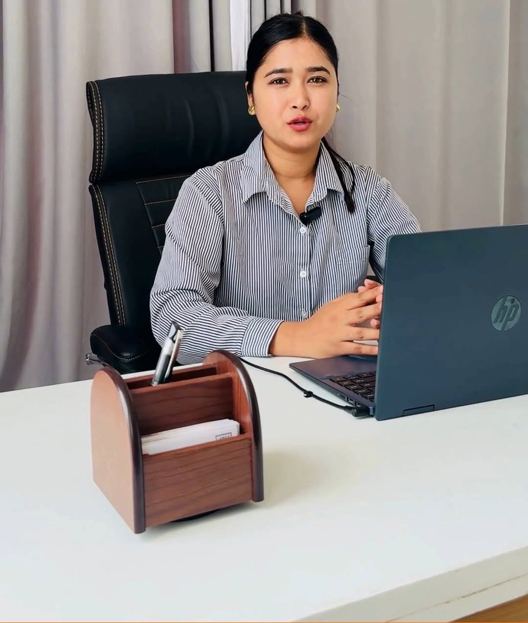 Counsellor at a laptop, Milanchowk office